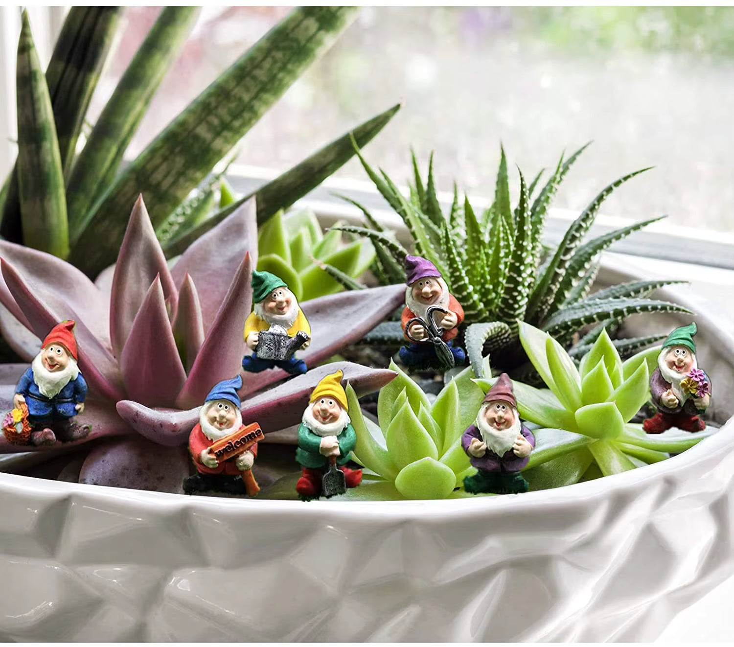 7Pcs Fairy Garden Accessories Outdoor, Garden Gnomes Decorations, Mini Gnomes Garden Set, Seven Dwarfs Statue for Fairy Garden
